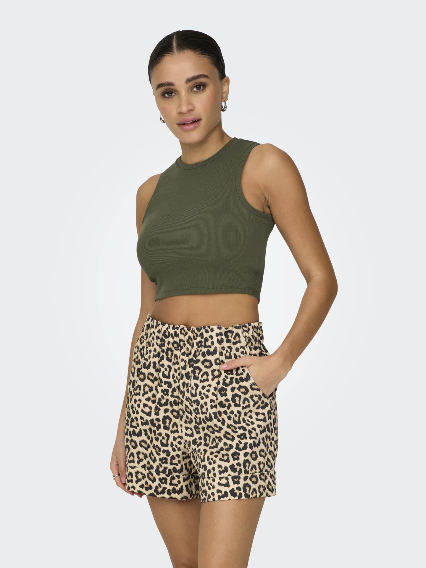 TOP VILMA CROPPED
