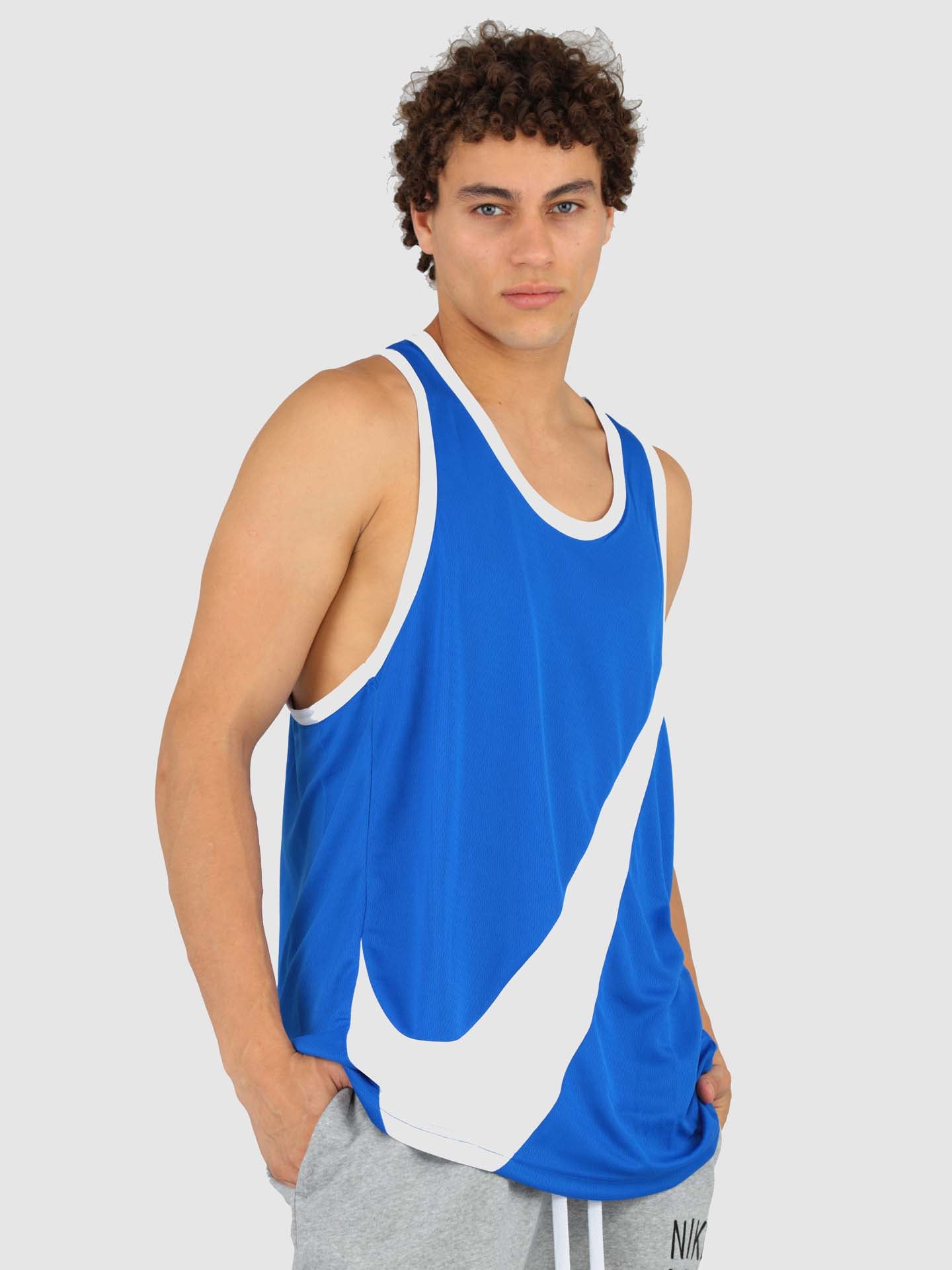 NIKE DRI-FIT MEN'S BASKETBALL CROSS