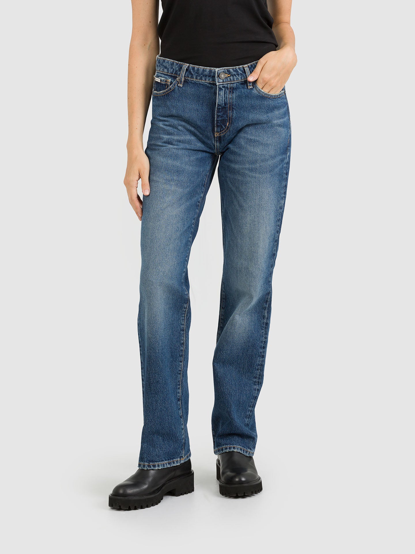 JEANS MID RISE STRAIGHT