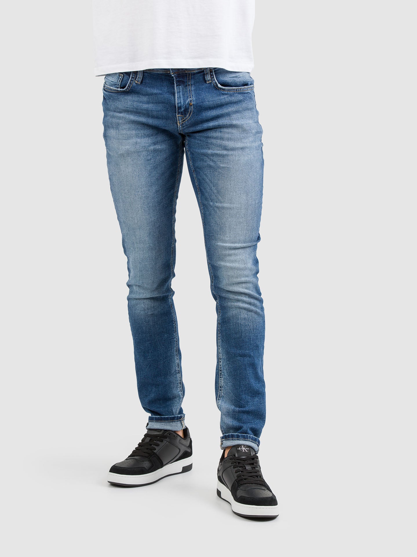 JEANS OZZY TAPERED MEDIO