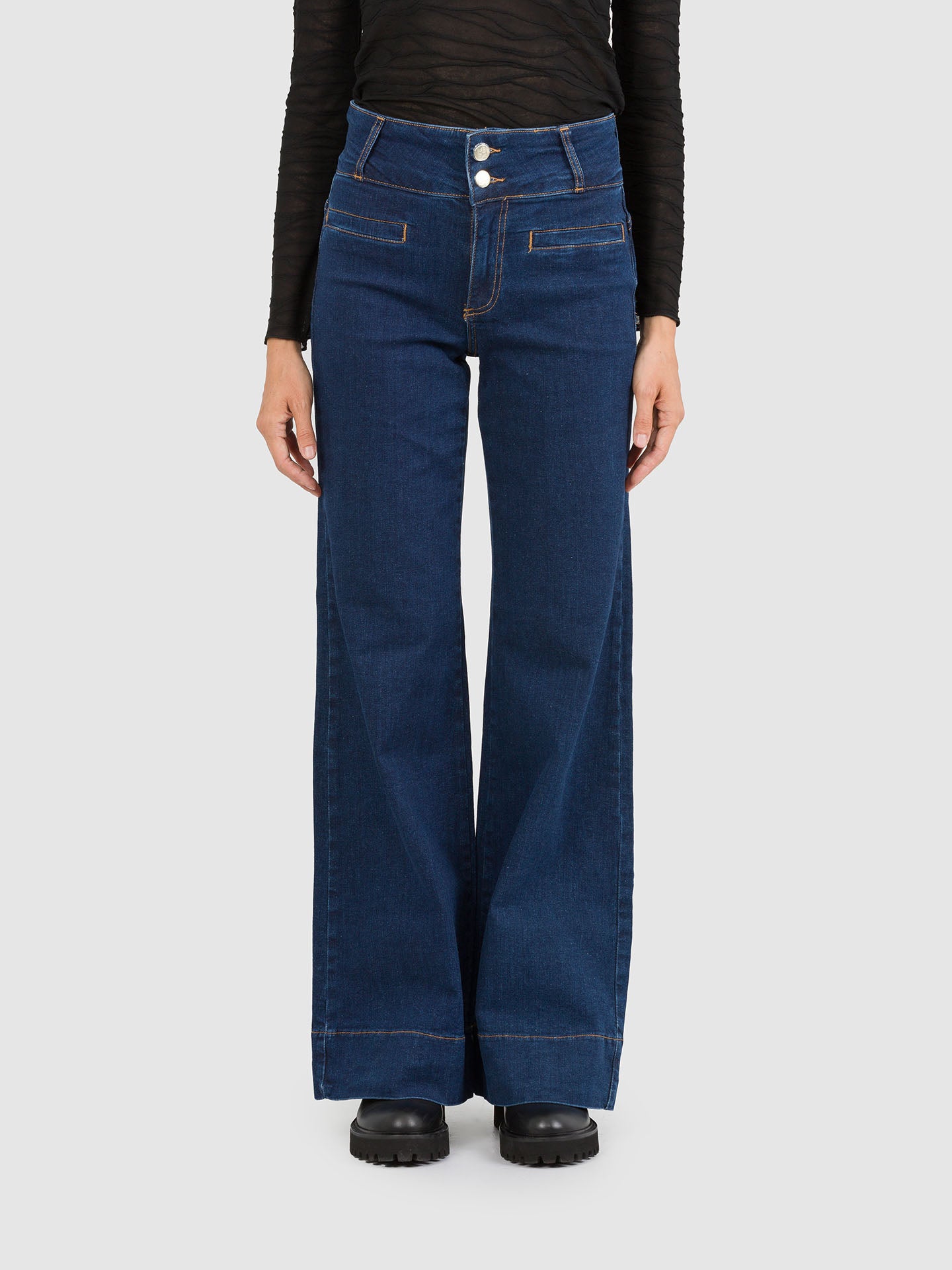 JEANS STRETCH TRATTATO