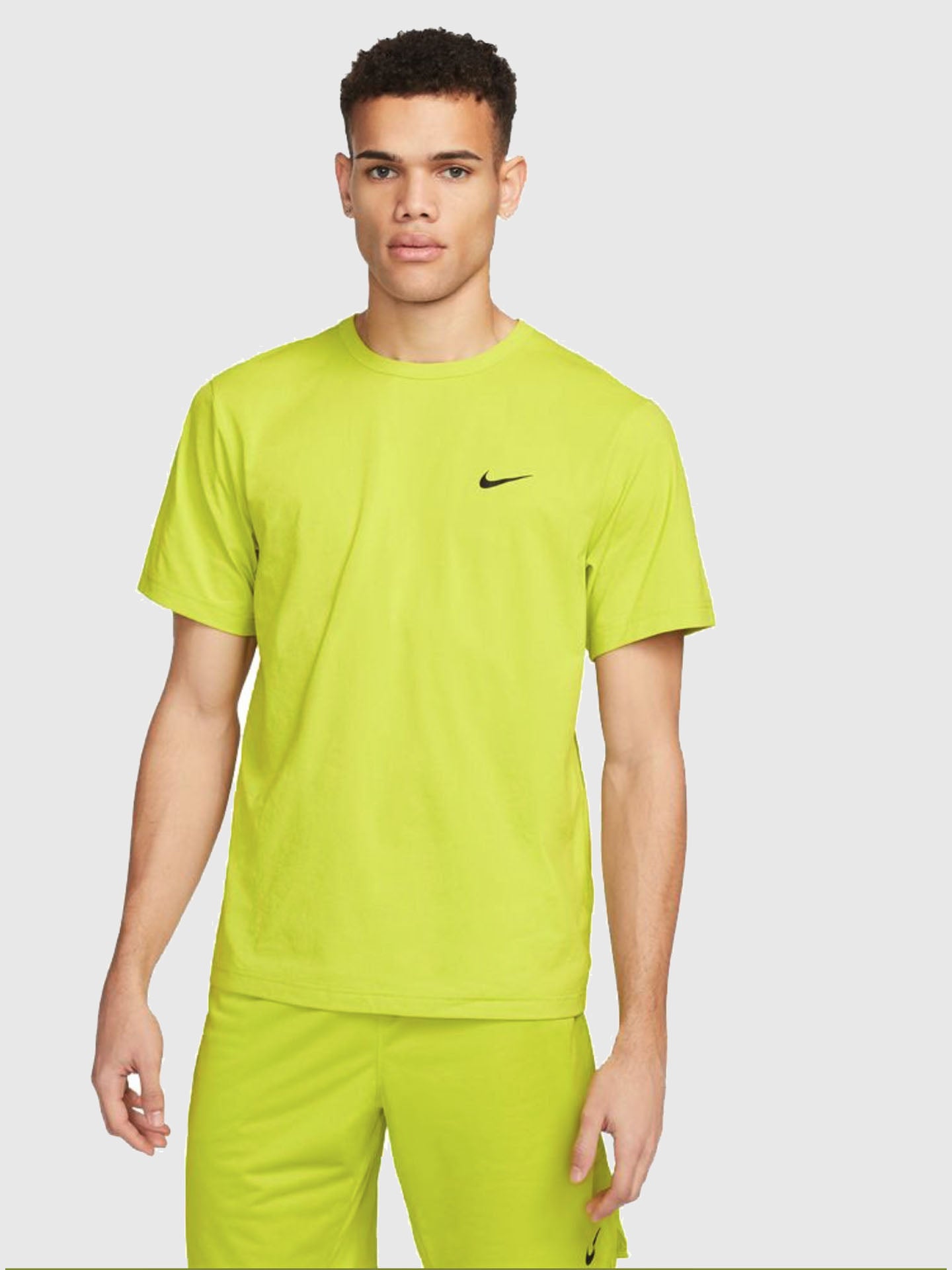 NIKE HYVERSE MEN'S DRI-FIT UV SHORT