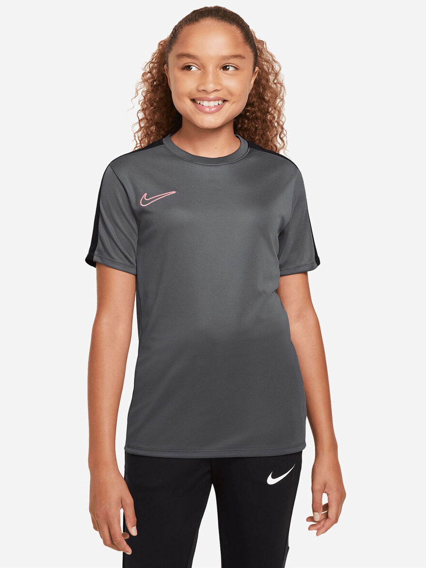 NIKE DRI-FIT ACADEMY23 KIDS' SOCCER