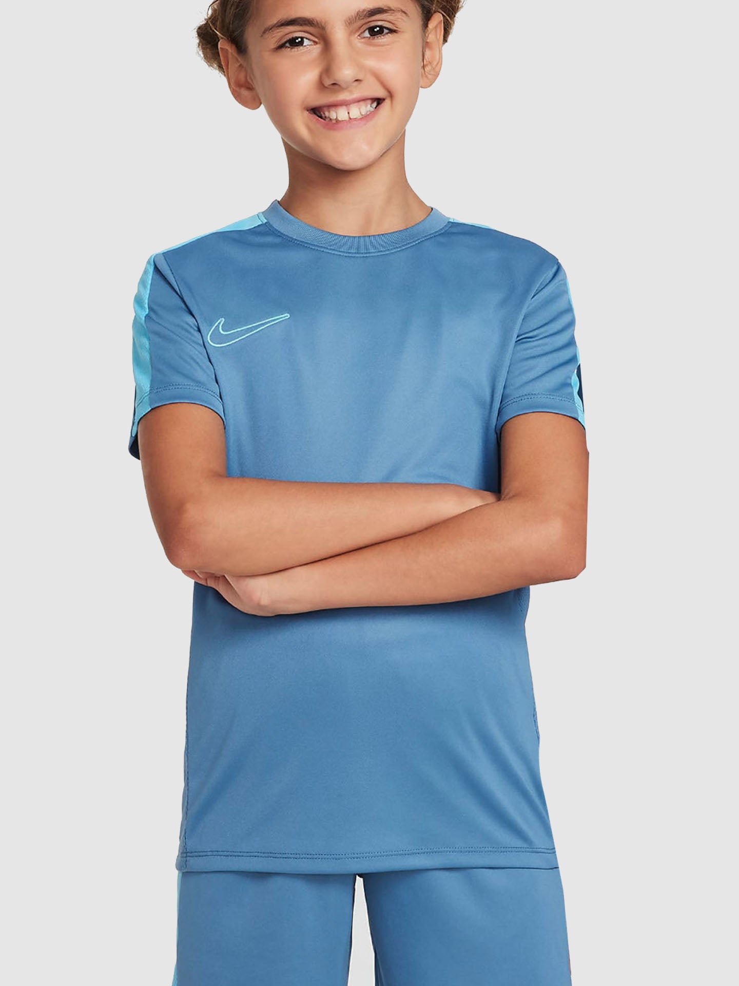 NIKE DRI-FIT ACADEMY23 KIDS' SOCCER