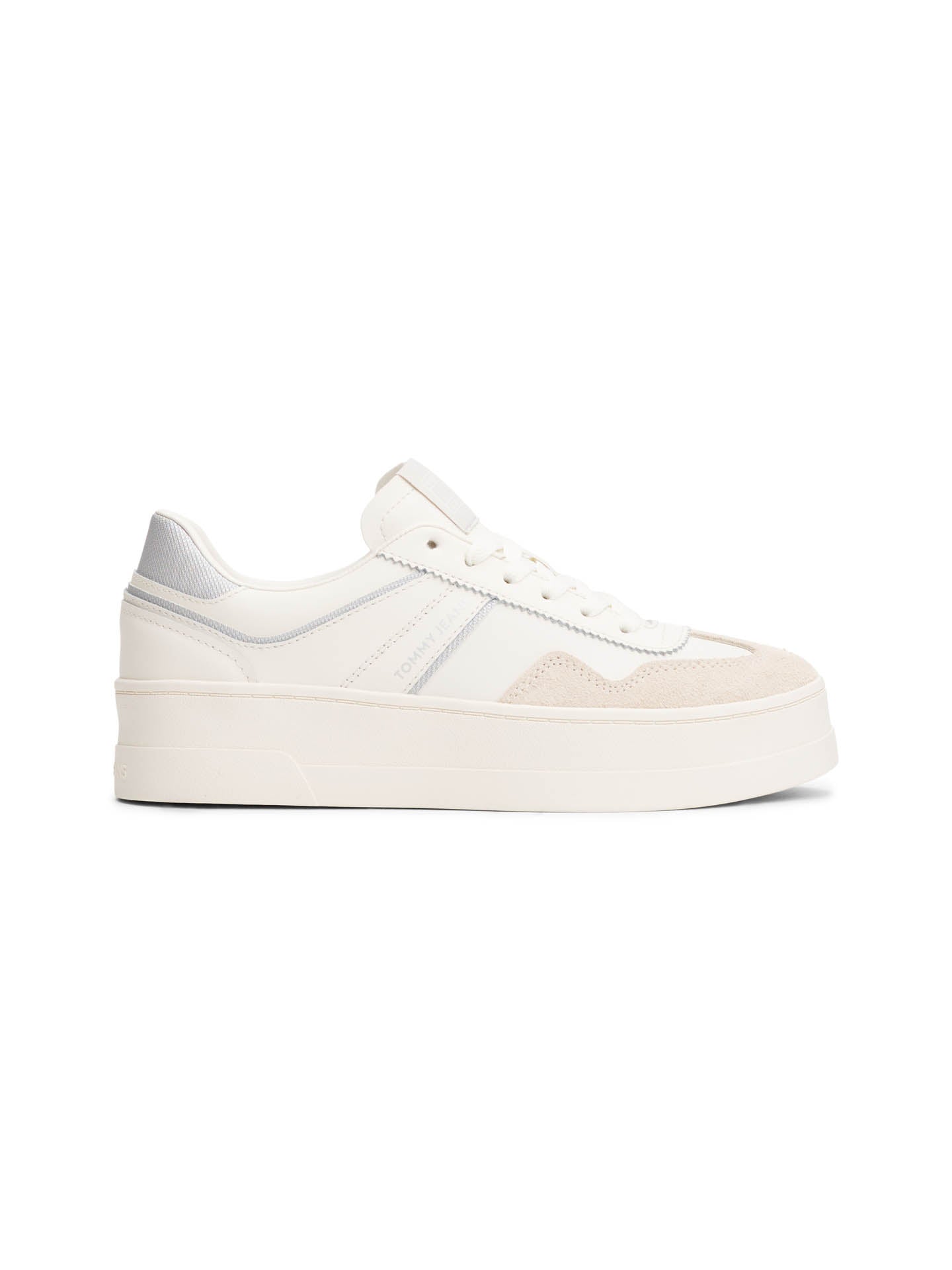 THE GREENWICH FLATFORM
