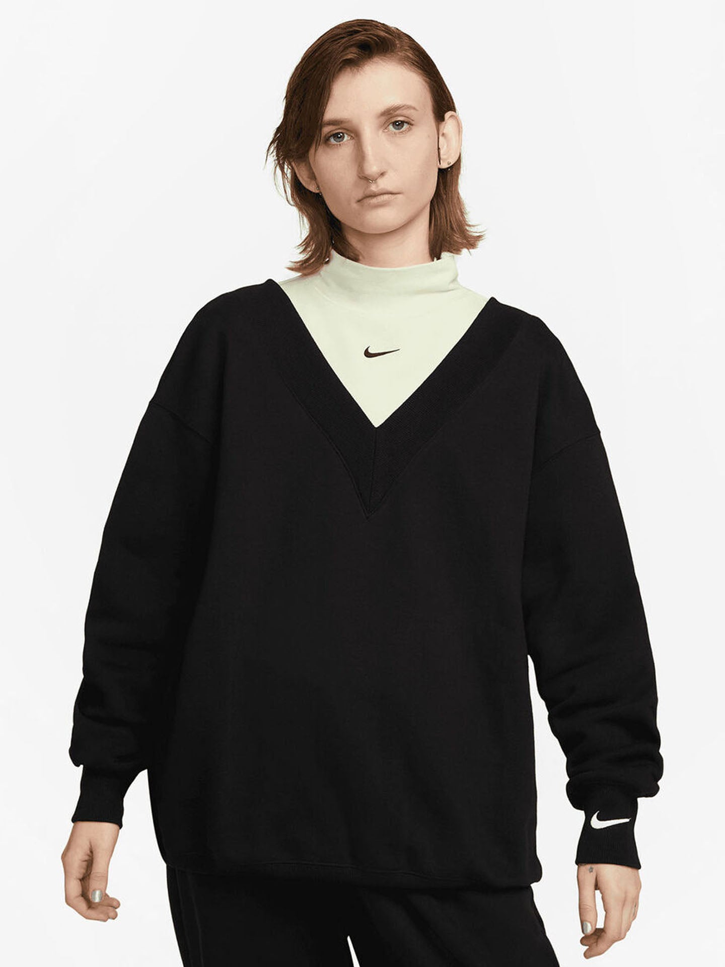 W NSW PHNX FLC OS VNECK SWTSH