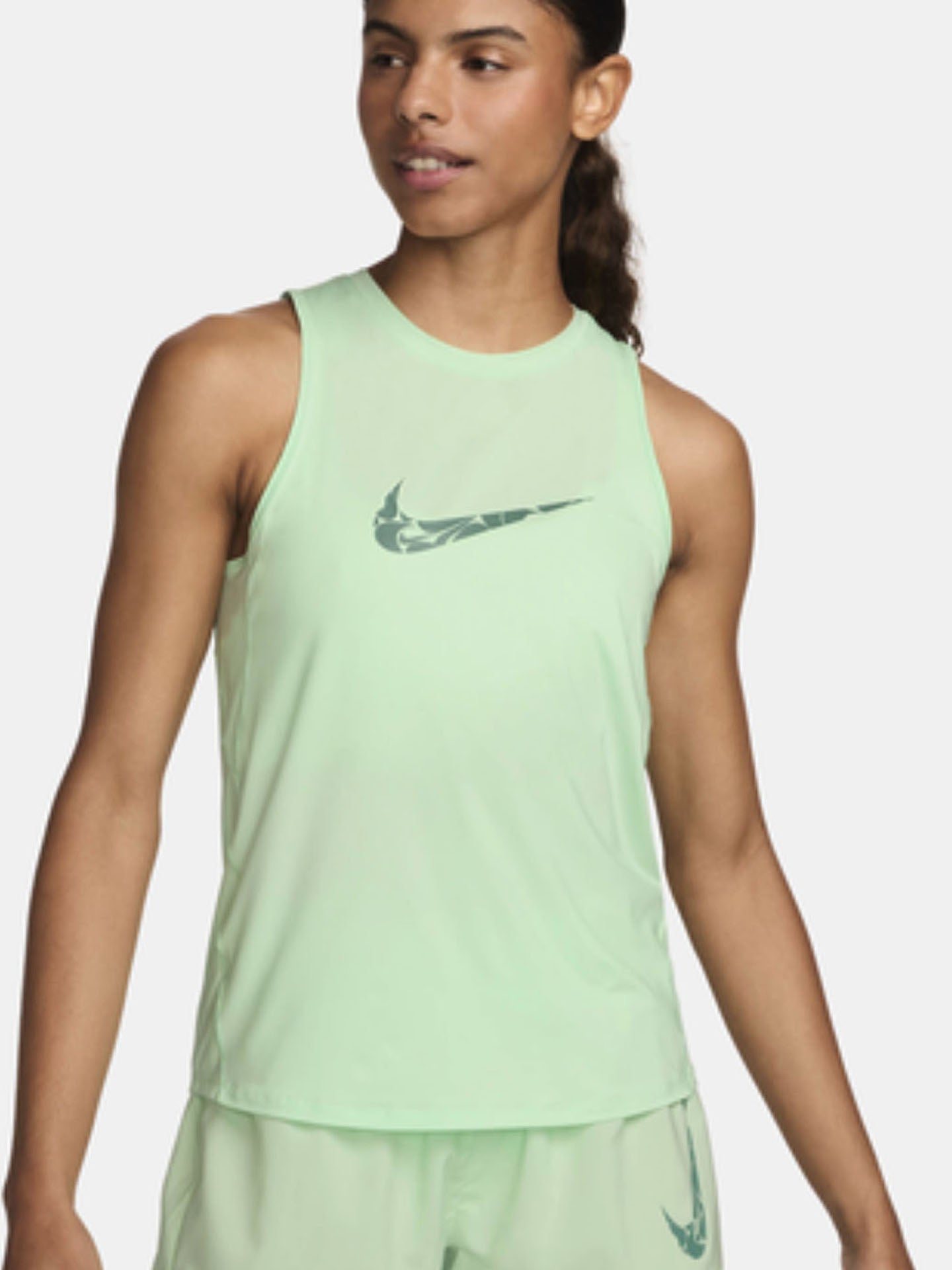 NIKE ONE SWOOSH WOMEN'S DRI-FIT RUN