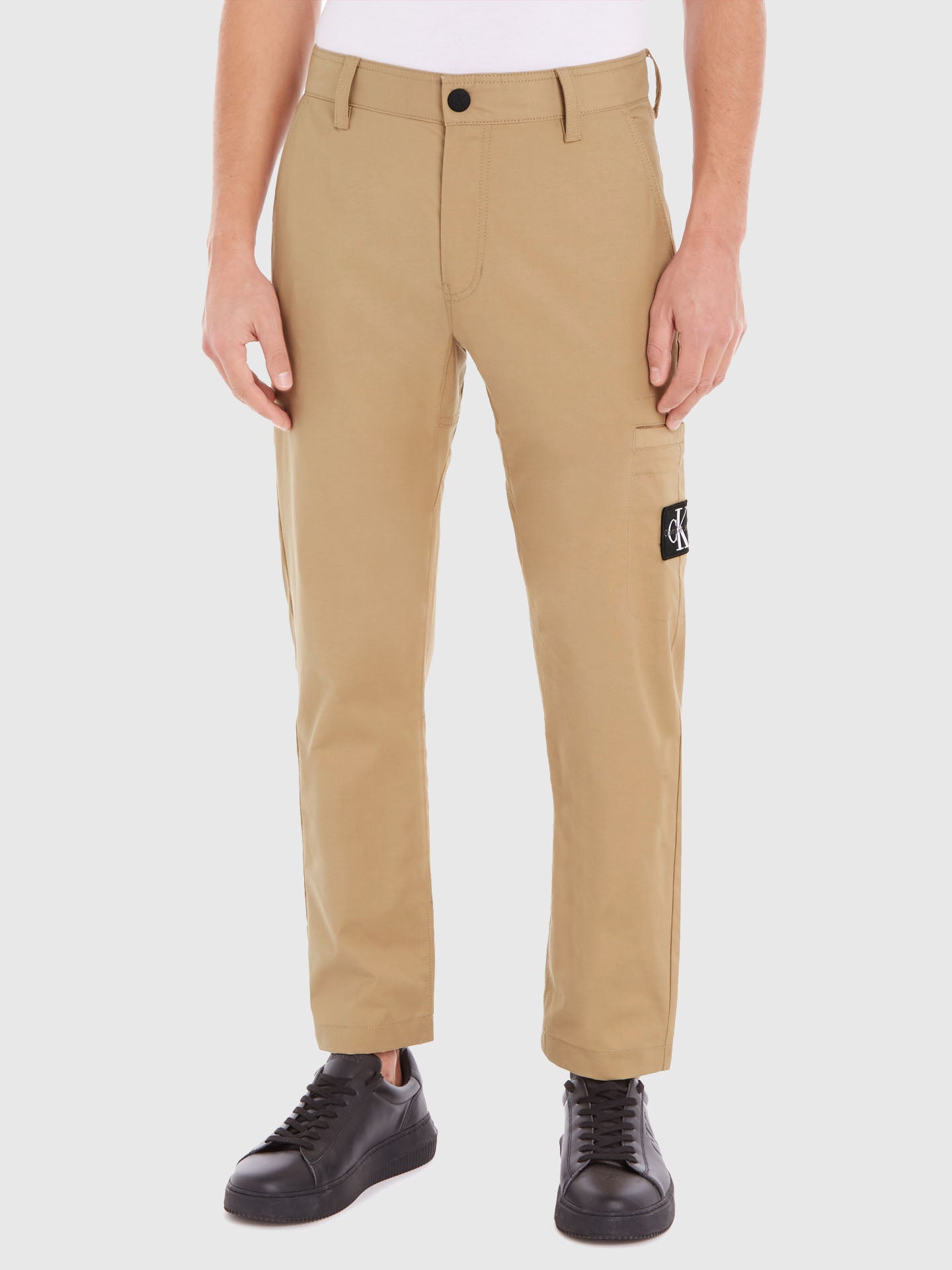 PANTALONE TAPERED CHINO