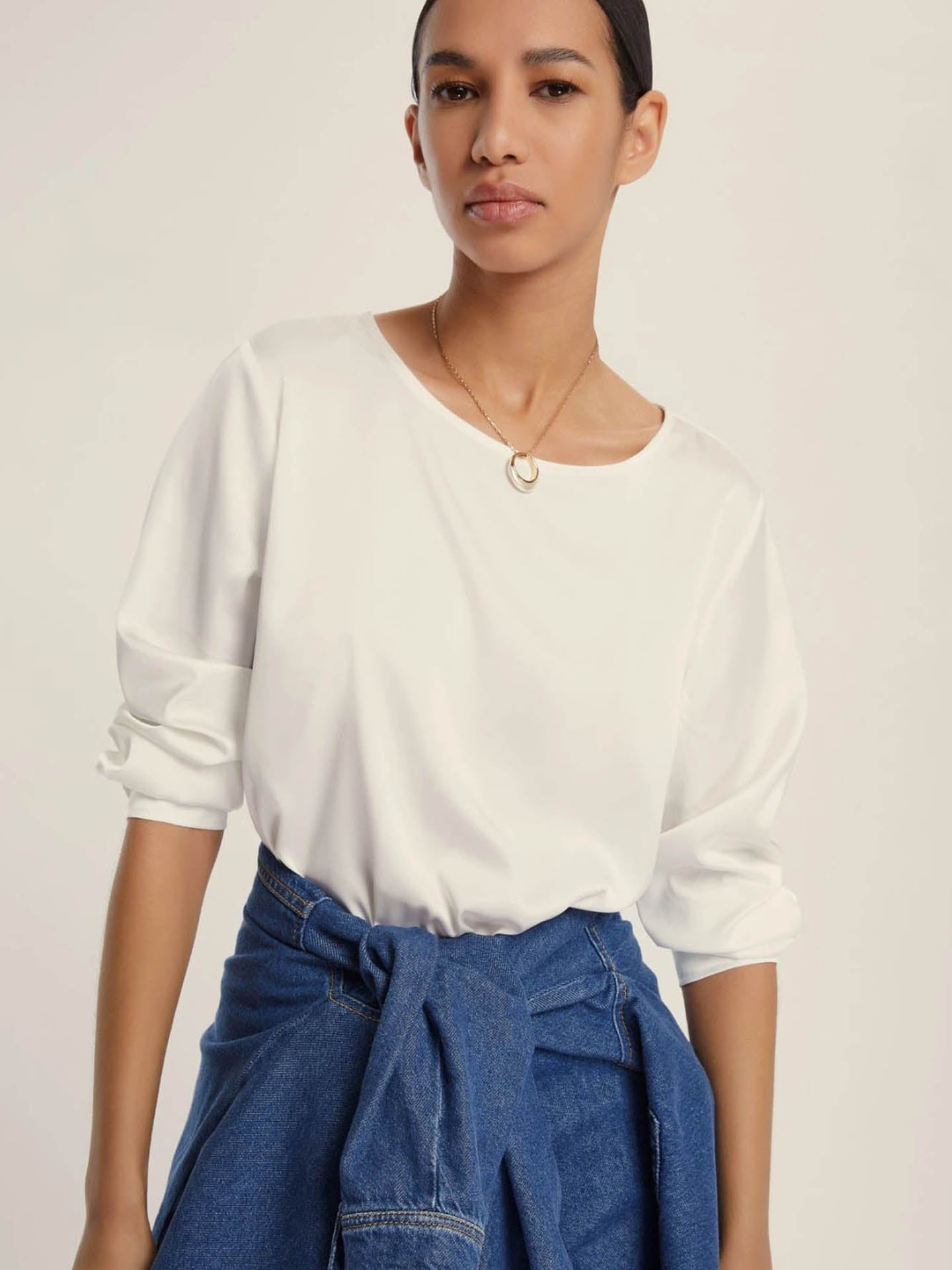 BLUSA RASO LEGGERO MONOELASTICO IN TRAMA