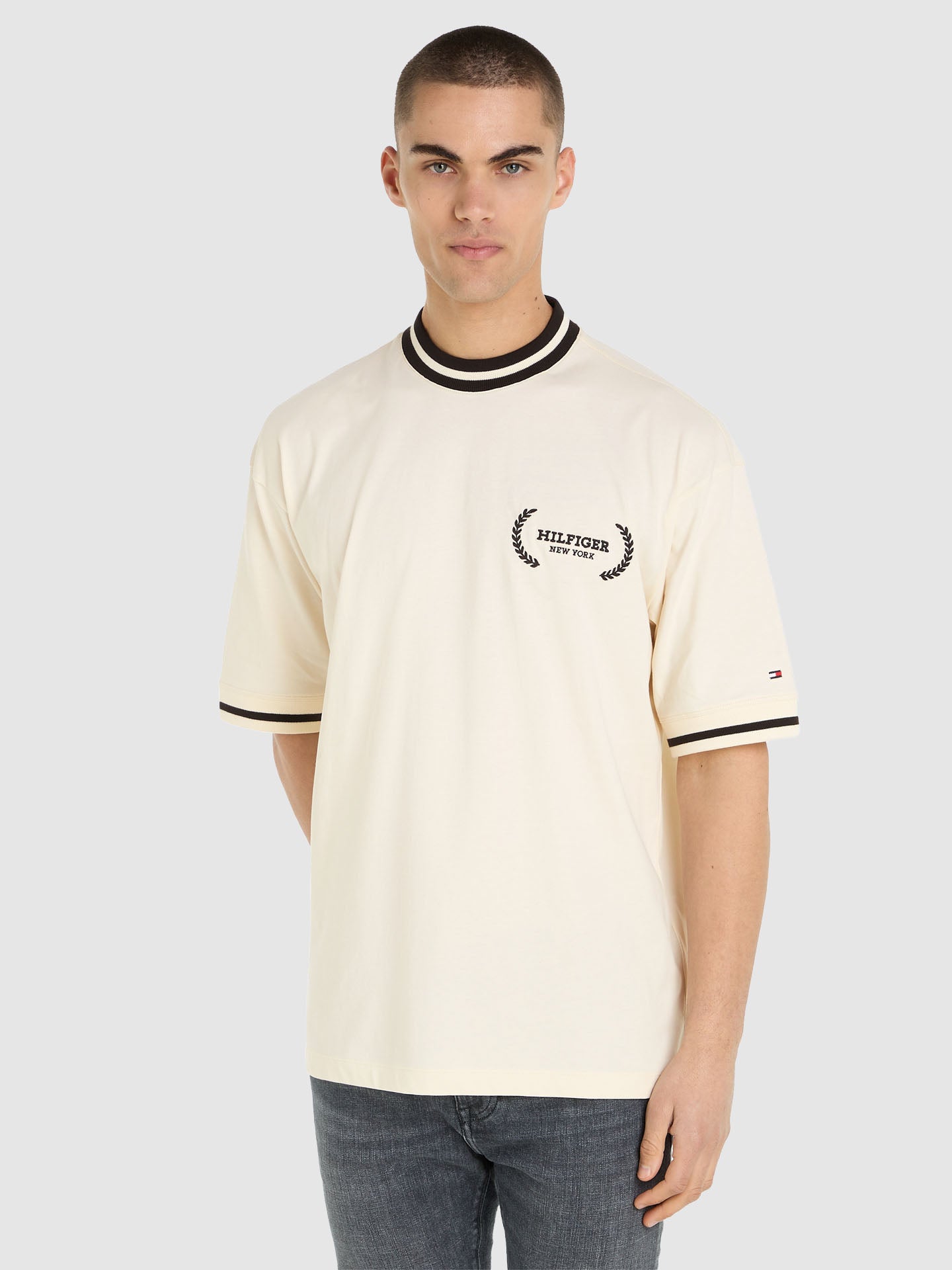 T-SHIRT MANICA CORTA LOGO LAUREL