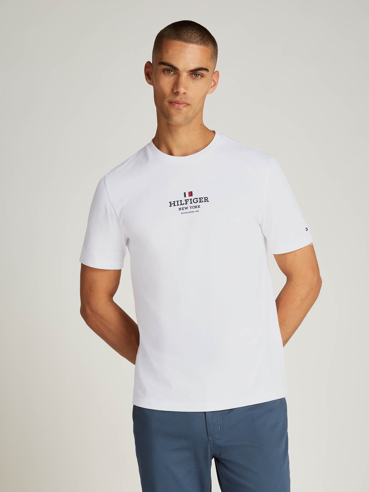 T-SHIRT MANICA CORTA SCRITTA CENTRALE