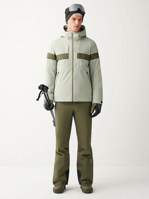 La giacca COLMAR CONTEMPORARY ha un design funzionale e sostenibile. Con vestibilità regolare, questa giacca è costruita per massimizzare comfort e protezione sulle piste da sci e non solo. Il tessuto... 