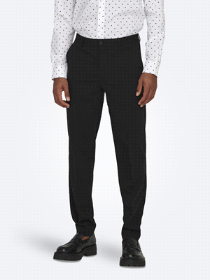 Il pantalone Only & Sons Eve Slim è la soluzione ideale per chi cerca un look più sofisticato. Dall