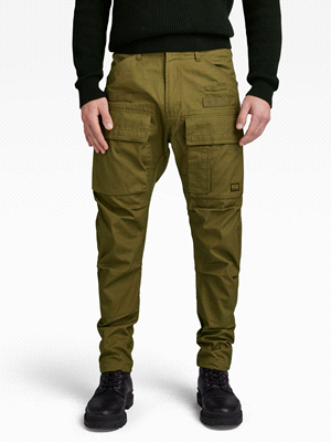 I pantaloni CARGO 3D REGULAR TAPERED di G-STAR con una vestibilità affusolata regolare e vita media, sono caratterizzati da tasche con patta 3D sulle cosce e sul retro, tutte con chiusura in velcro. U... 