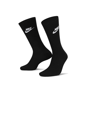 I calzini Nike Sportswear Everyday Essential rappresentano una scelta adeguata per il fitness e l