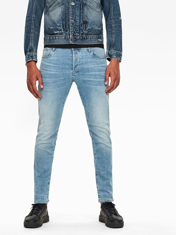 Con il loro taglio slim e la costruzione a 5 tasche, i jeans G-STAR 3301 SLIM richiamano il look autentico dei jeans western. La vestibilità aderente dona un tocco di eleganza e originalità all