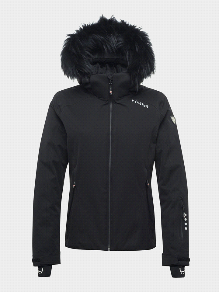 Progettata per le appassionate di sport invernali, la giacca HYRA LEYSIN LADY REAL unisce eleganza e funzionalità. La sua vestibilità è pensata per esaltare la silhouette femminile, con un tessuto est... 